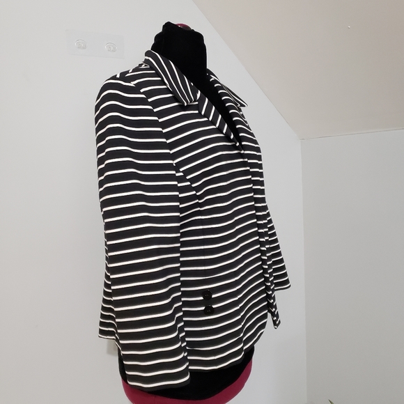 Nina McLemore Black and White Striped Open Blazer - Picture 2 of 8